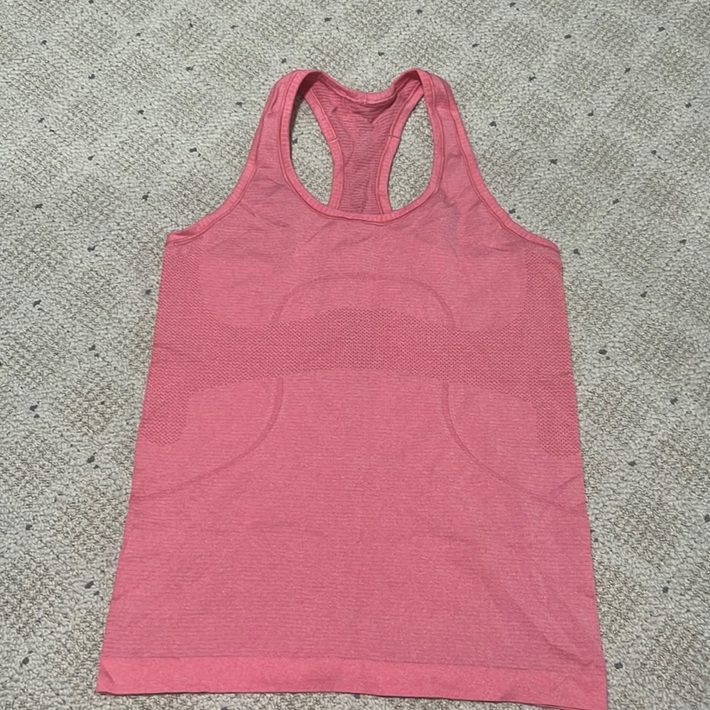 Lululemon swiftly tank - Size 6